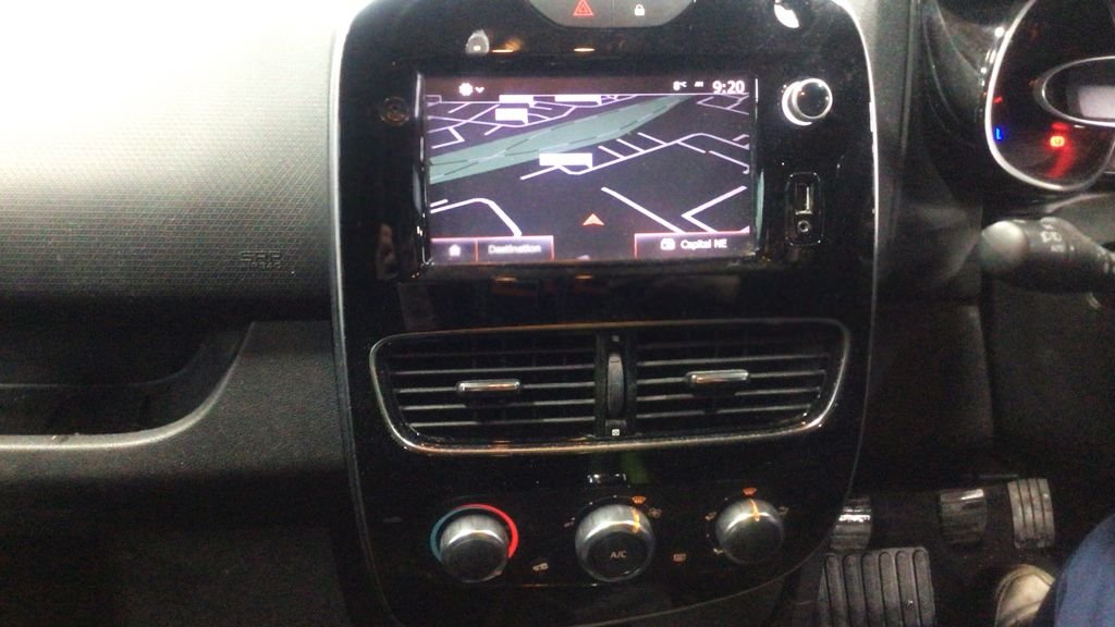 Used Renault Clio 2017 for sale - 76923913: Photo 9