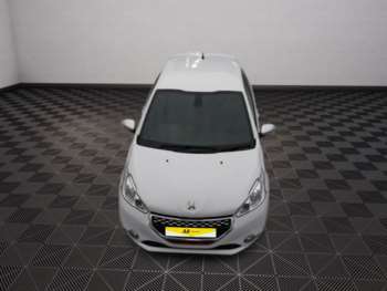 Used Peugeot 208 2014 for sale - 73974097: Photo