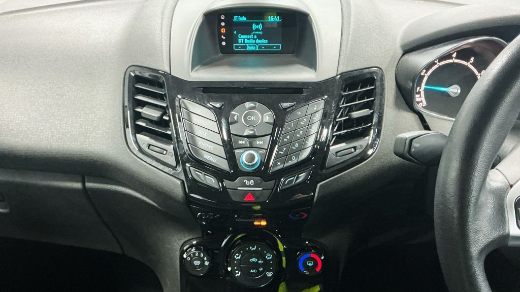 Used Ford Fiesta 2015 for sale - 77498973: Photo 11