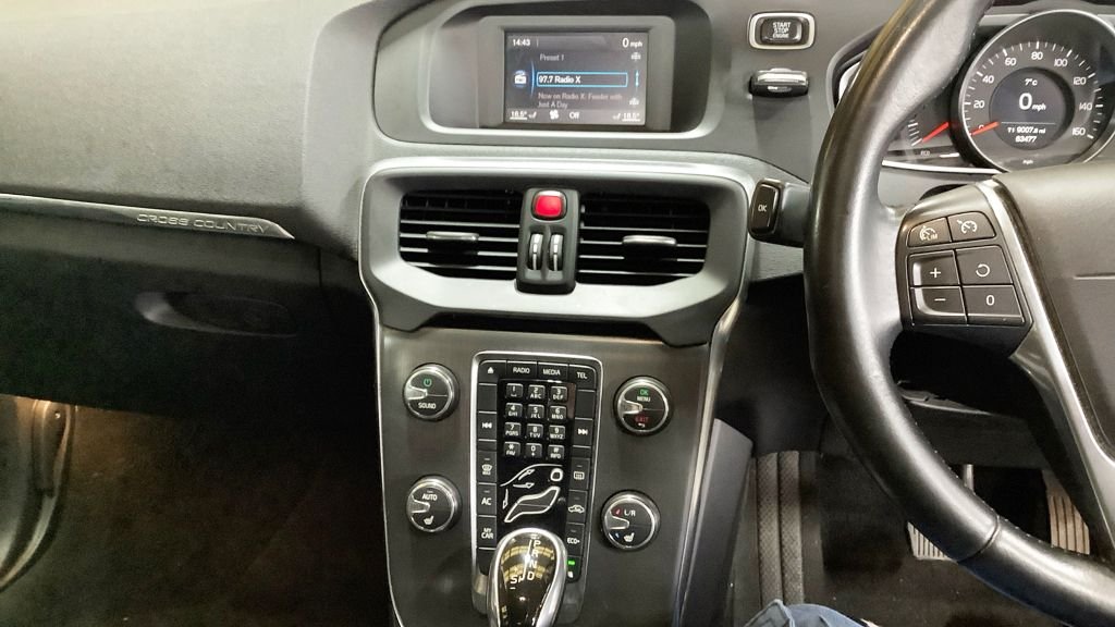 Used Volvo V40 Cross Country 2016 for sale - 77734587: Photo 12