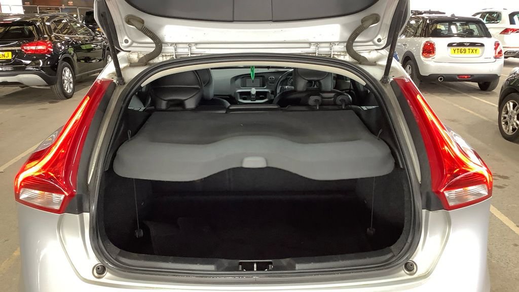 Used Volvo V40 Cross Country 2016 for sale - 77734587: Photo 16