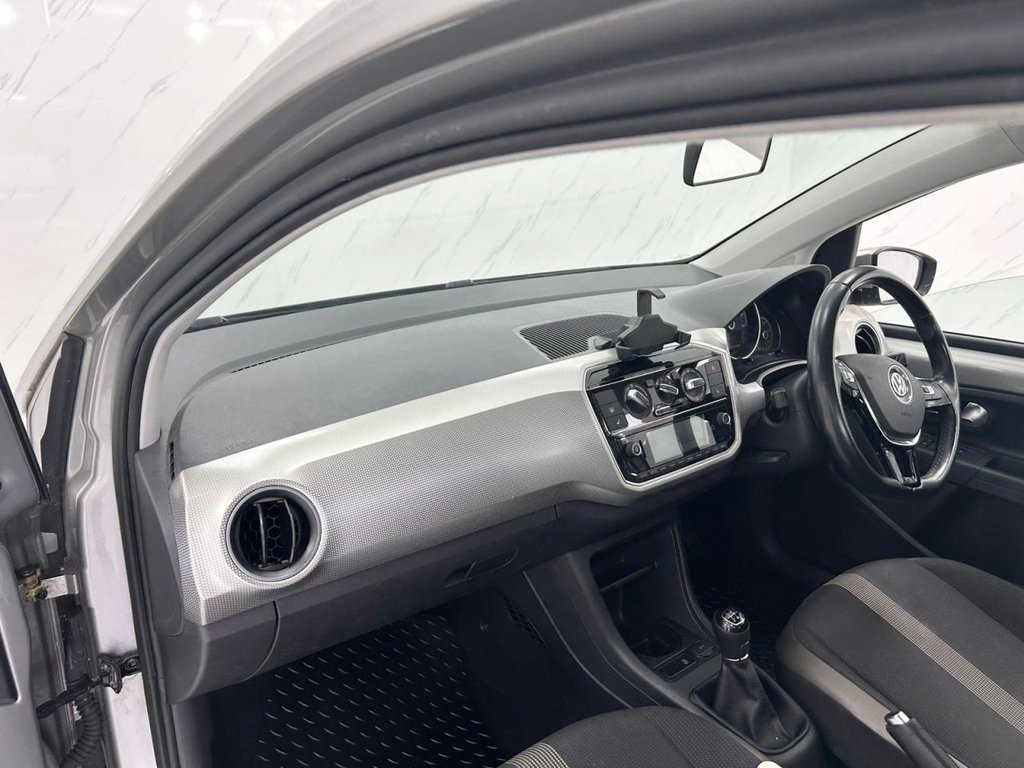 Used Volkswagen up! 2017 for sale - 76487074: Photo 12