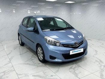 Used Toyota Yaris 2013 for sale - 77421777: Photo
