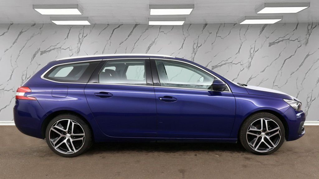 Used Peugeot 308 2018 for sale - 77463941: Photo 8