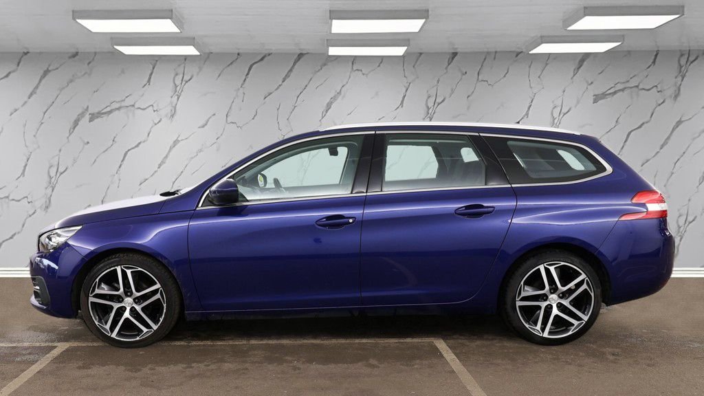 Used Peugeot 308 2018 for sale - 77463941: Photo 9