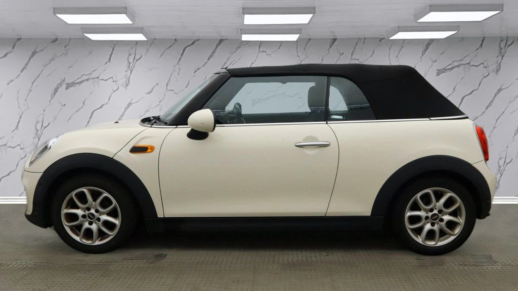 Used MINI Convertible 2016 for sale - 76923906: Photo 7