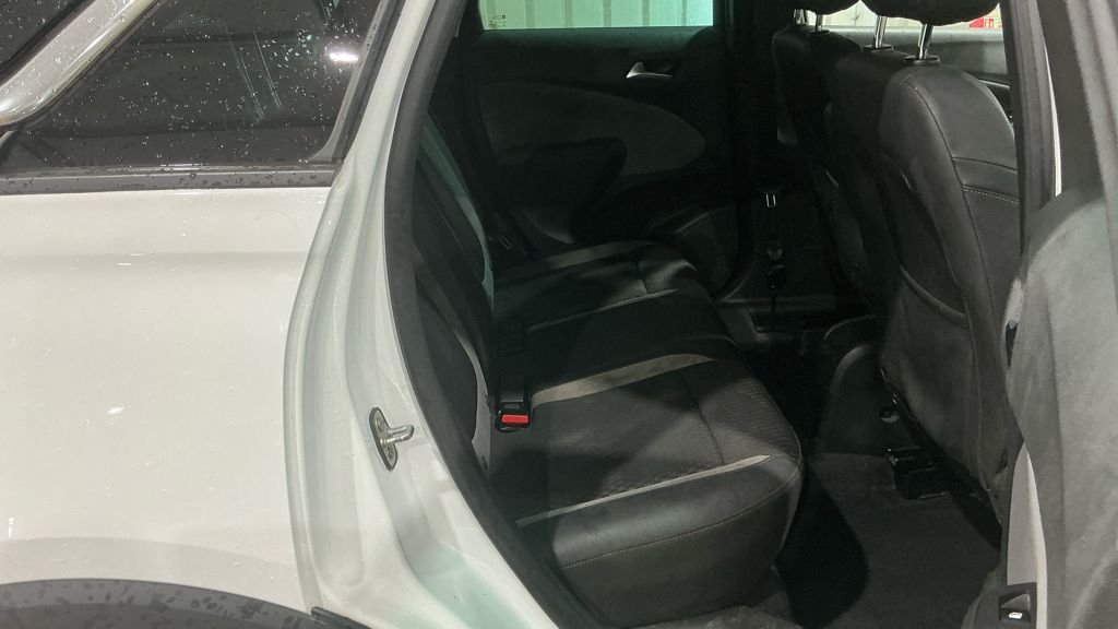 Used Vauxhall Crossland X 2019 for sale - 76867930: Photo 11