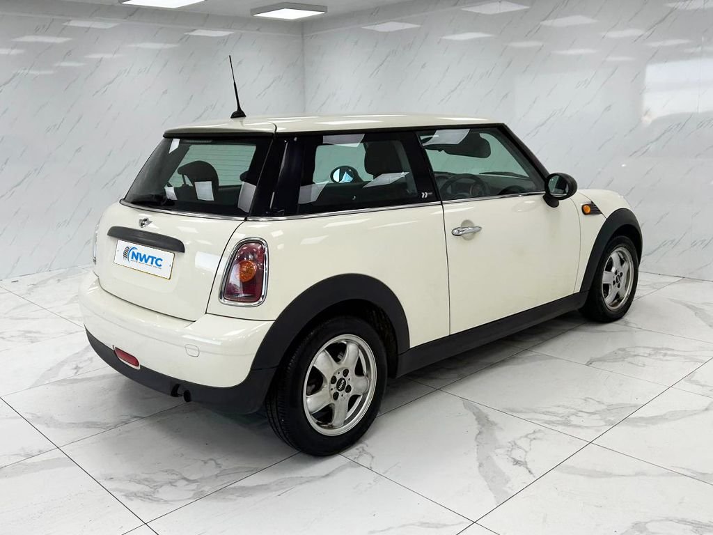 Used MINI Hatch 2010 for sale - 76604601: Photo 10