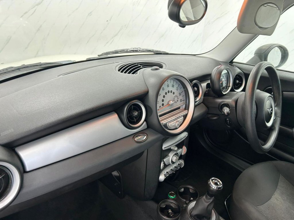 Used MINI Hatch 2010 for sale - 76604601: Photo 12