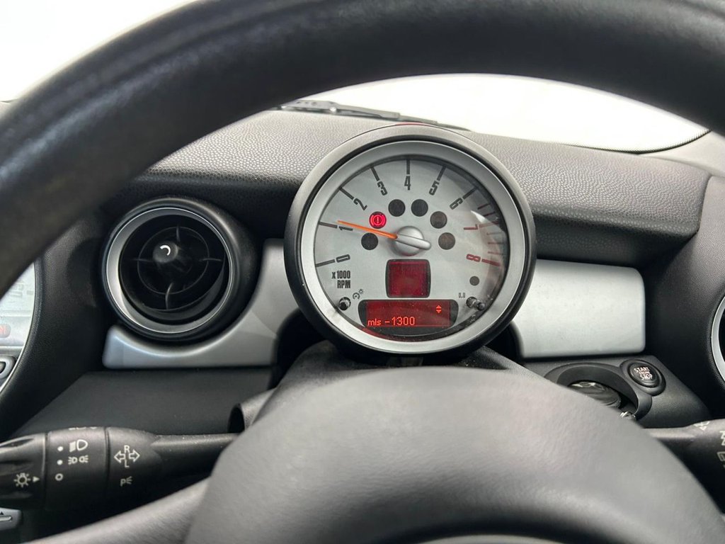 Used MINI Hatch 2010 for sale - 76604601: Photo 15