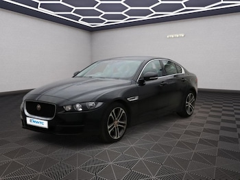 Used Jaguar XE 2016 for sale - 76235732: Photo