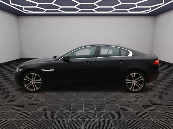 Used Jaguar XE 2016 for sale - 76235732: Photo 7