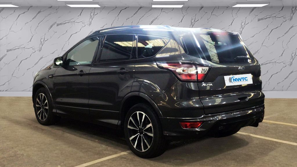 Used Ford Kuga 2017 for sale - 76910456: Photo 4