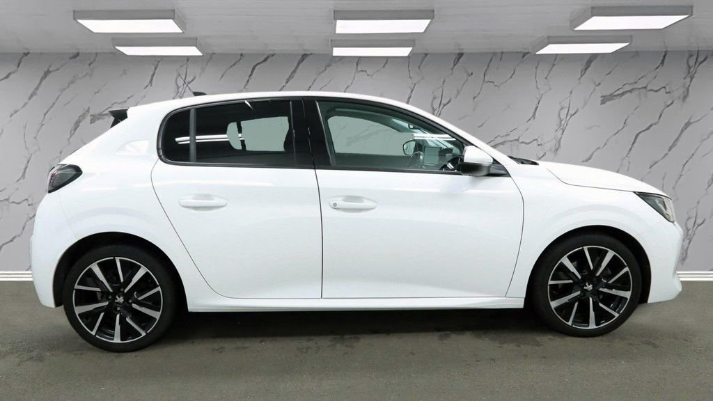 Used Peugeot 208 2021 for sale - 77734807: Photo 8