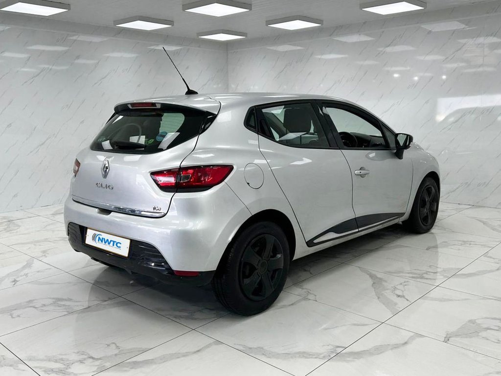 Used Renault Clio 2014 for sale - 76559372: Photo 10