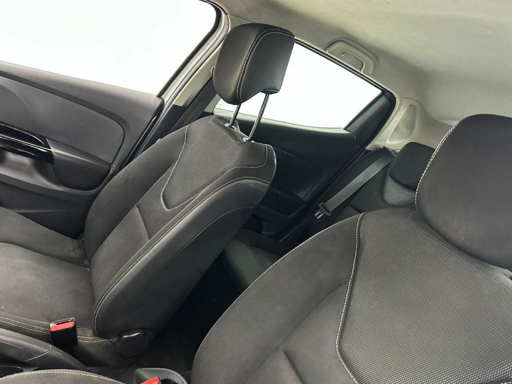 Used Renault Clio 2014 for sale - 76559372: Photo 11