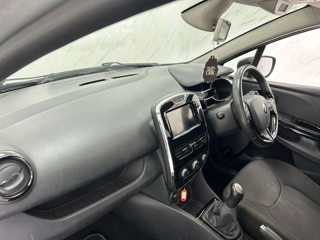 Used Renault Clio 2014 for sale - 76559372: Photo 12