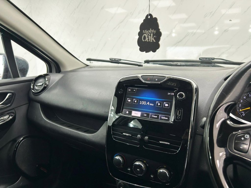 Used Renault Clio 2014 for sale - 76559372: Photo 14