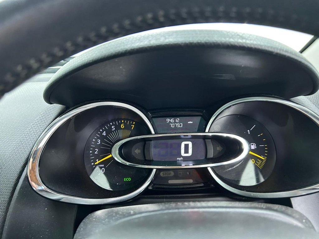 Used Renault Clio 2014 for sale - 76559372: Photo 15