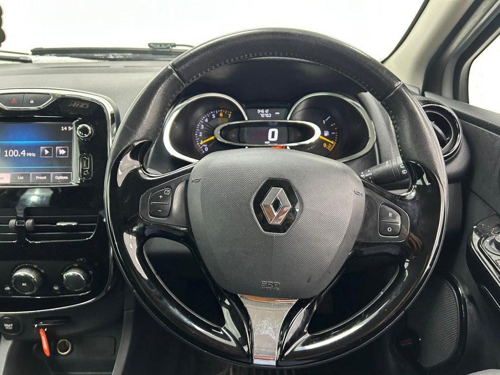 Used Renault Clio 2014 for sale - 76559372: Photo 16