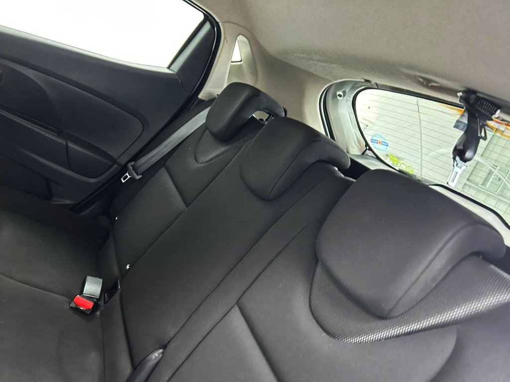 Used Renault Clio 2014 for sale - 76559372: Photo 17