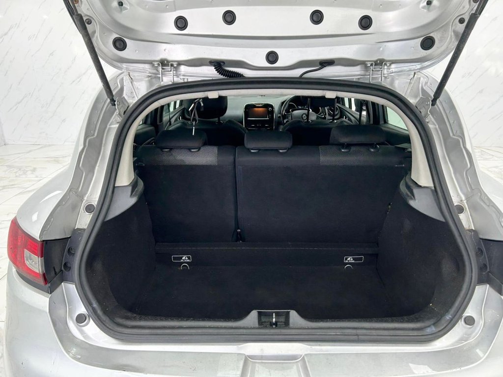 Used Renault Clio 2014 for sale - 76559372: Photo 18