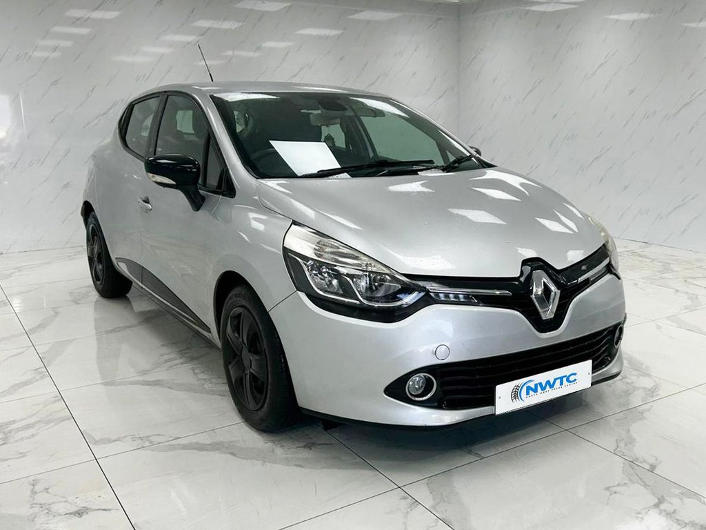 Used Renault Clio 2014 for sale - 76559372: Photo 2