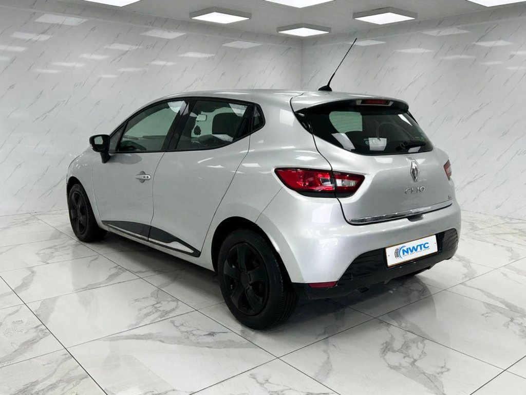 Used Renault Clio 2014 for sale - 76559372: Photo 6