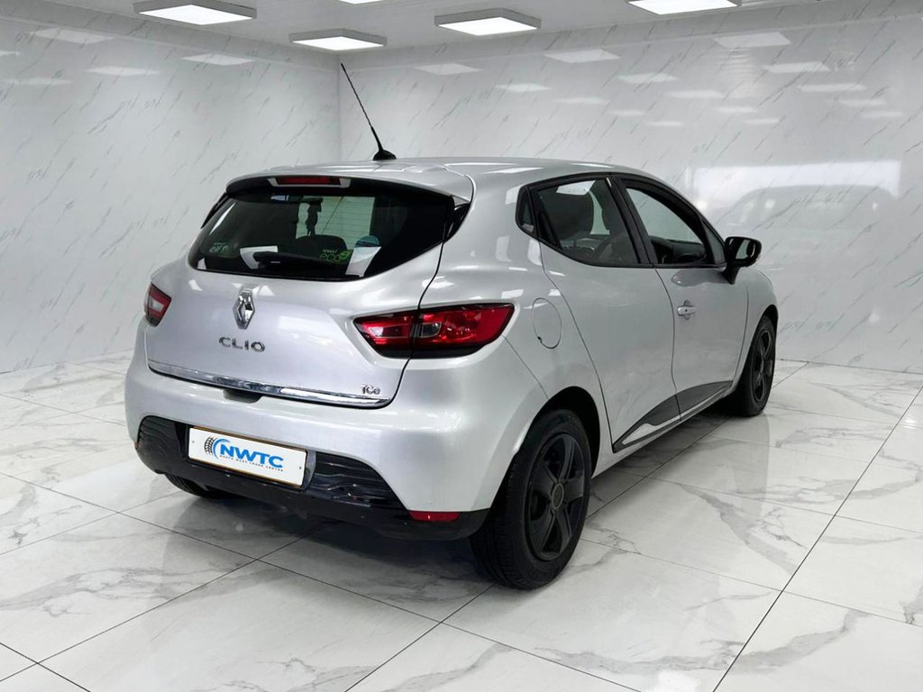 Used Renault Clio 2014 for sale - 76559372: Photo 9