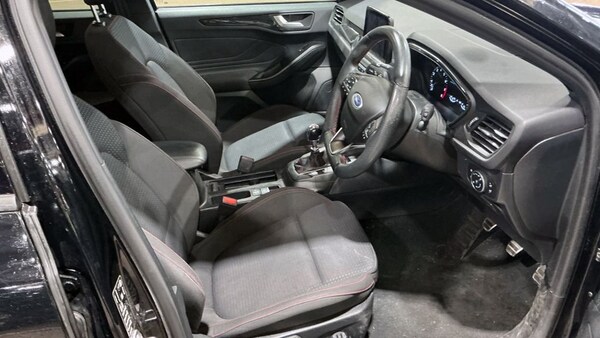 Used Ford Focus 2019 for sale - 76267076: Photo 10