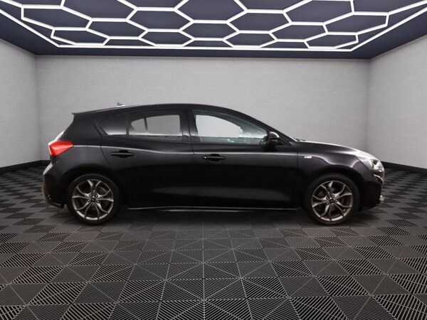 Used Ford Focus 2019 for sale - 76267076: Photo 5