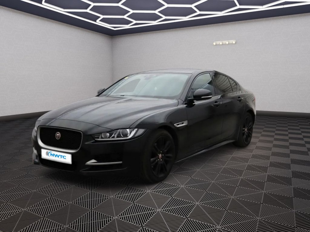Used Jaguar XE 2017 for sale - 76367569: Photo 3