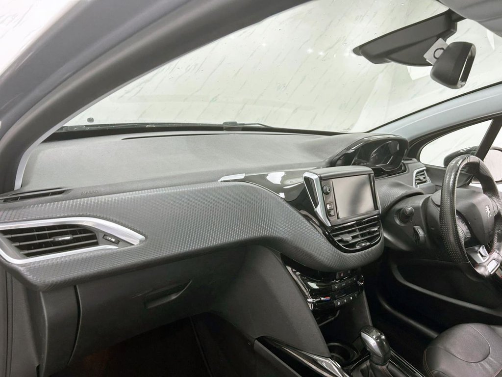 Used Peugeot 2008 2018 for sale - 75715868: Photo 14