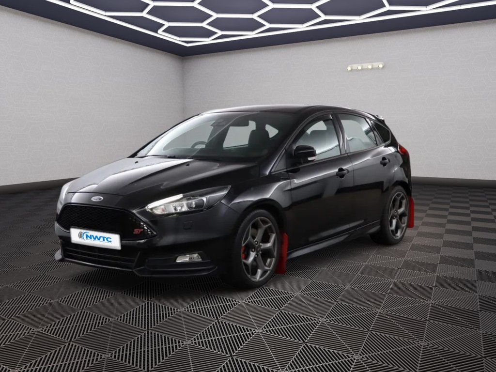 Used Ford Focus 2017 for sale - 76367577: Photo 3