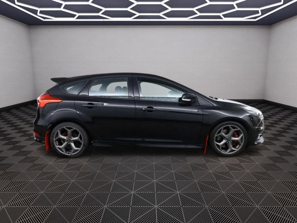 Used Ford Focus 2017 for sale - 76367577: Photo 6