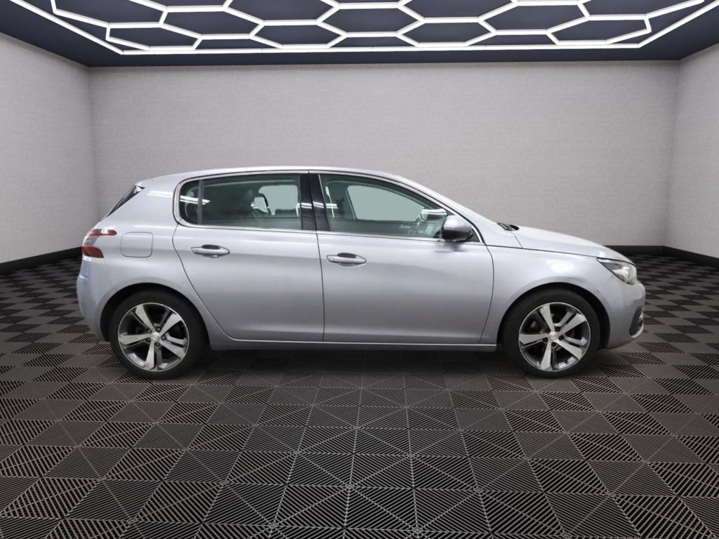 Used Peugeot 308 2019 for sale - 76029511: Photo 6