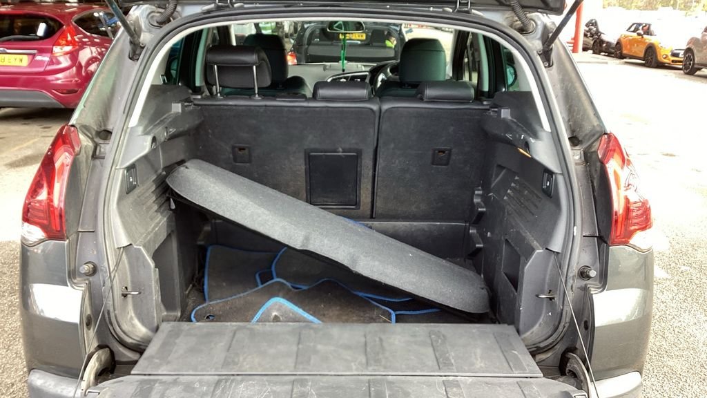 Used Peugeot 3008 2015 for sale - 76430319: Photo 10