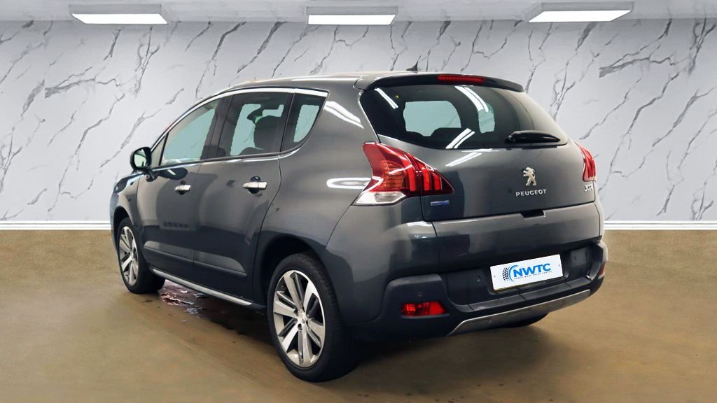 Used Peugeot 3008 2015 for sale - 76430319: Photo 4