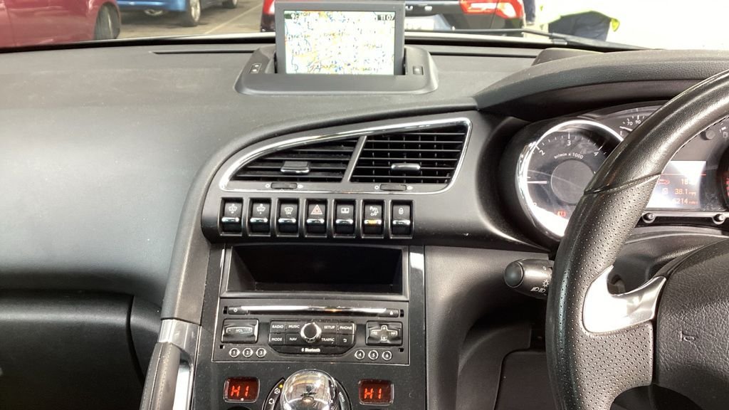 Used Peugeot 3008 2015 for sale - 76430319: Photo 6