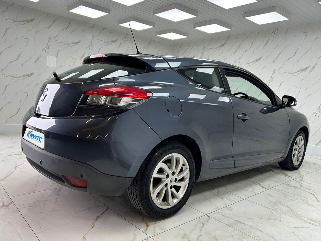 Used Renault Megane 2015 for sale - 76105992: Photo 11