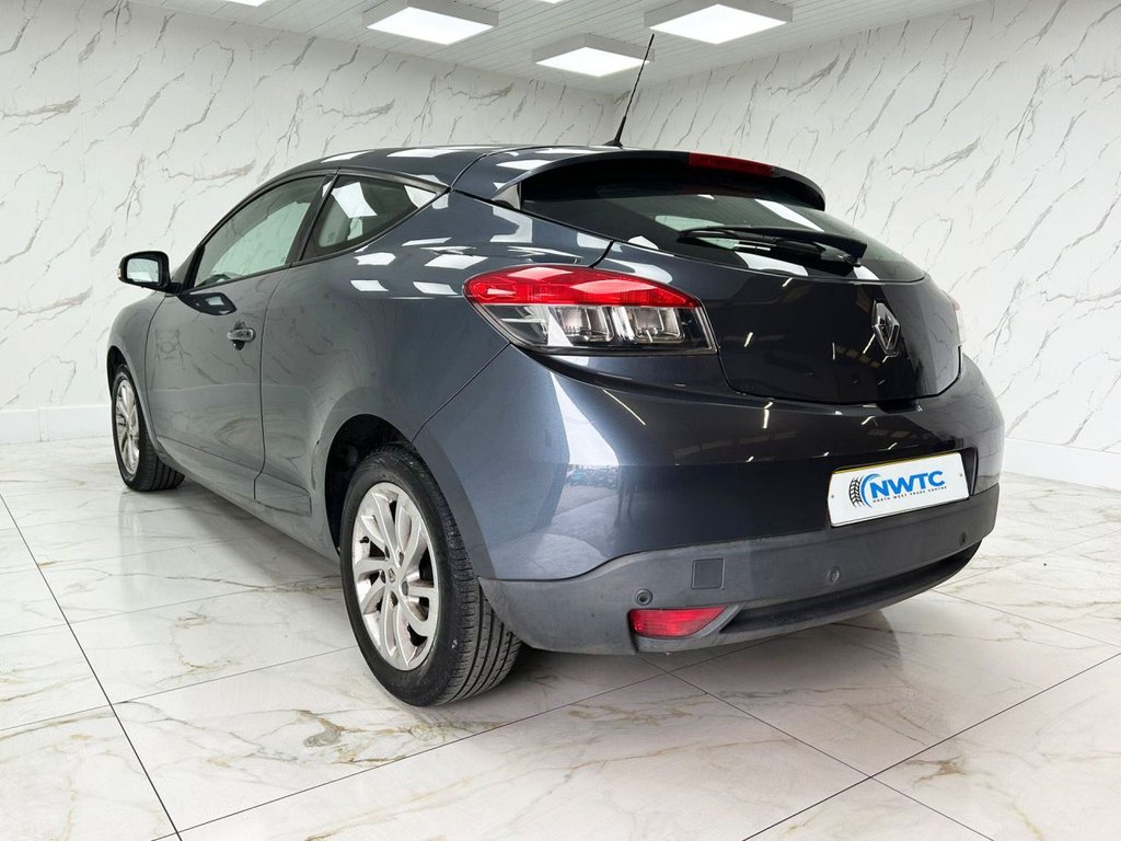 Used Renault Megane 2015 for sale - 76105992: Photo 8