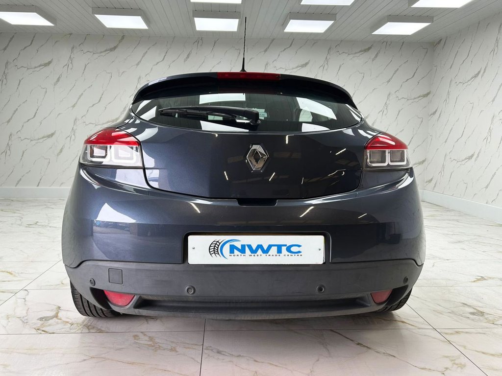 Used Renault Megane 2015 for sale - 76105992: Photo 9