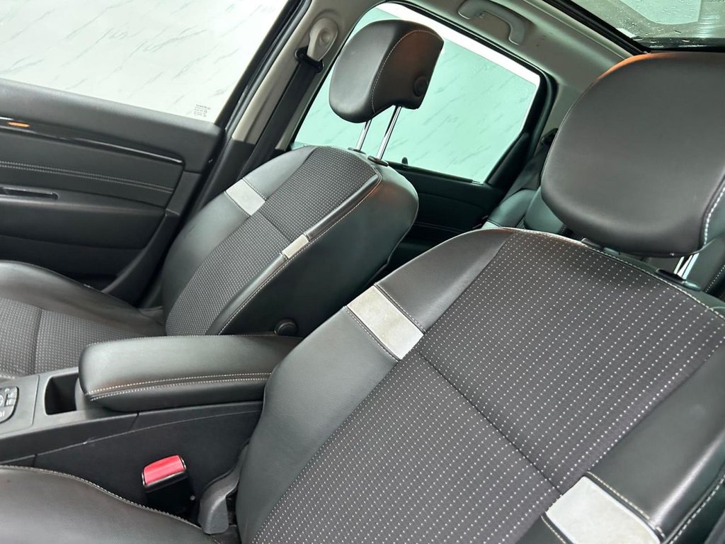 Used Renault Grand Scenic 2014 for sale - 76711445: Photo 15