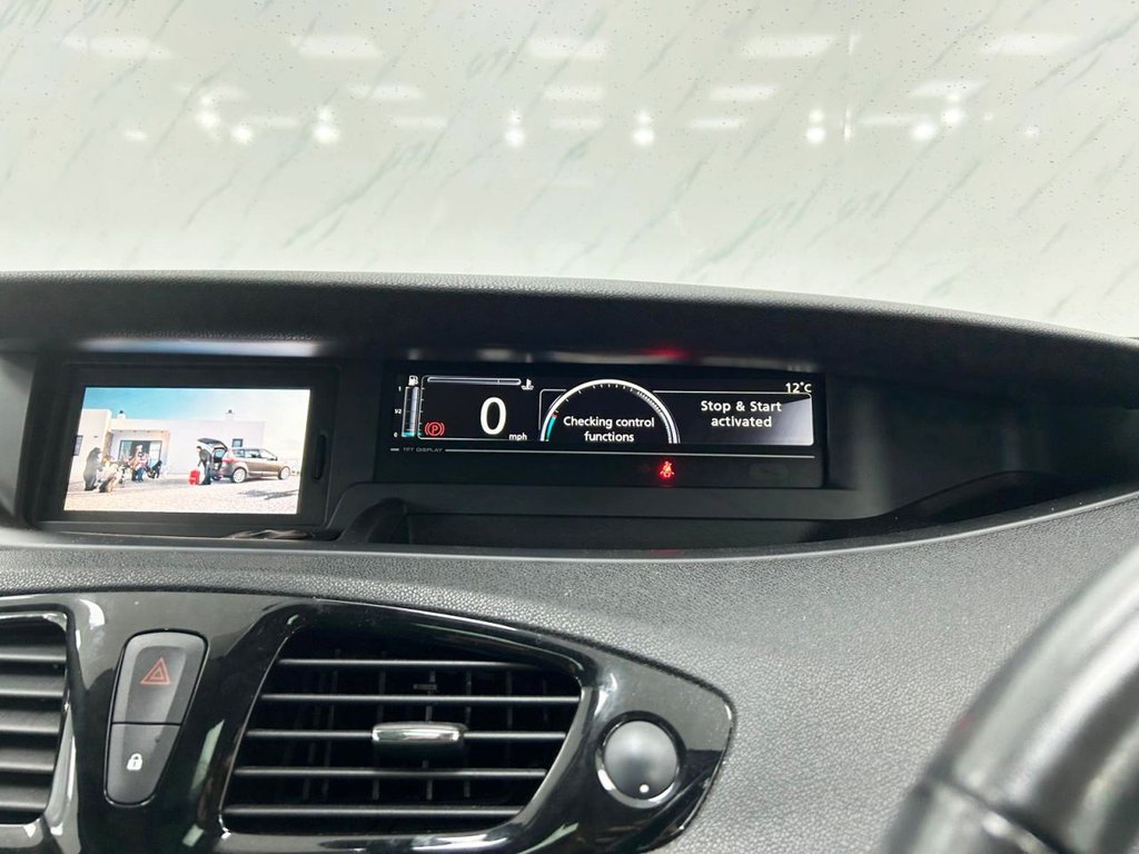 Used Renault Grand Scenic 2014 for sale - 76711445: Photo 18