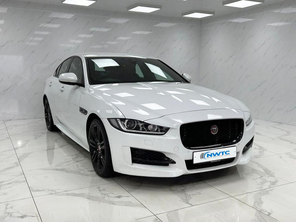 Used Jaguar XE 2019 for sale - 76267096: Photo 2