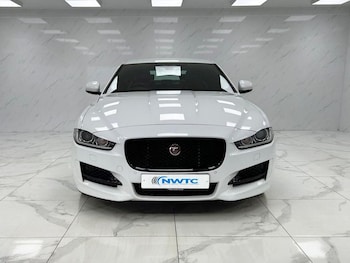 Used Jaguar XE 2019 for sale - 76267096: Photo