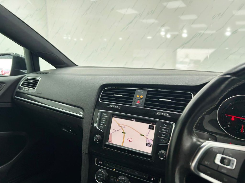Used Volkswagen Golf 2016 for sale - 76081044: Photo 14
