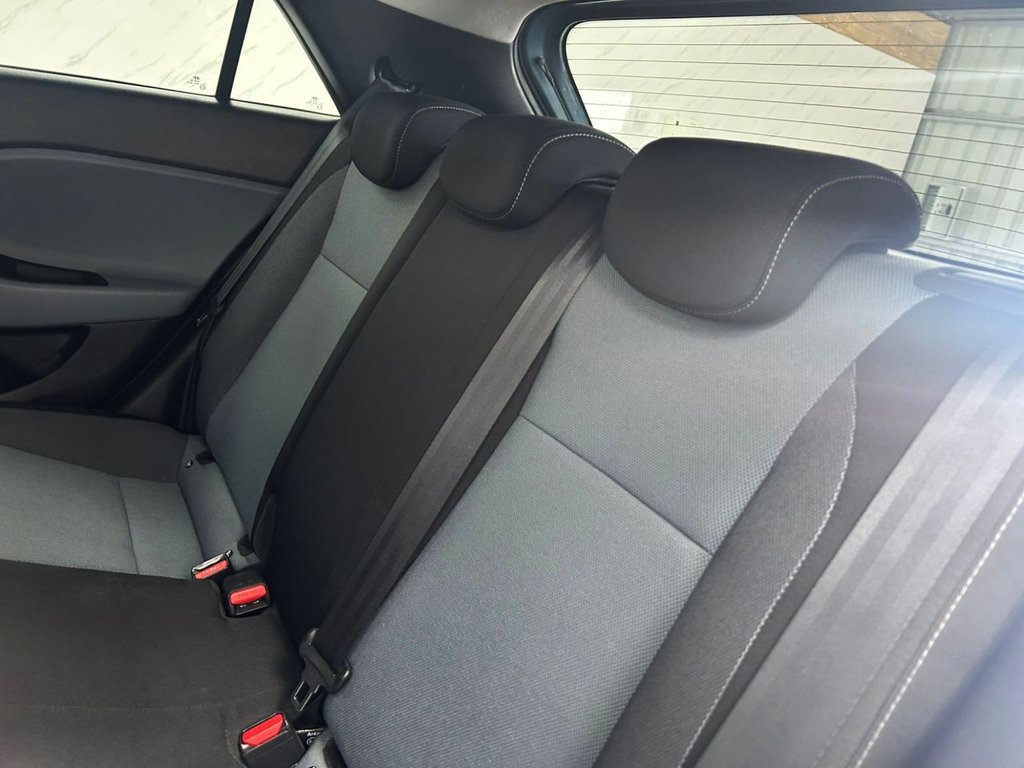 Used Hyundai i20 2015 for sale - 75752870: Photo 18