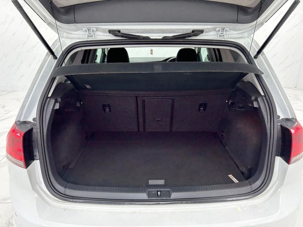 Used Volkswagen Golf 2016 for sale - 76986389: Photo 20
