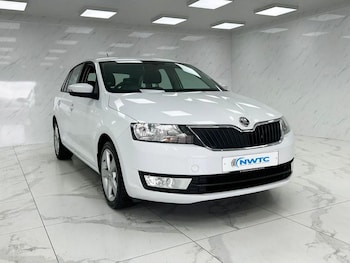 Used Skoda Rapid Spaceback 2017 for sale - 75814790: Photo